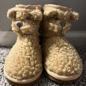 Gap Toddler Sherpa Bear Boots